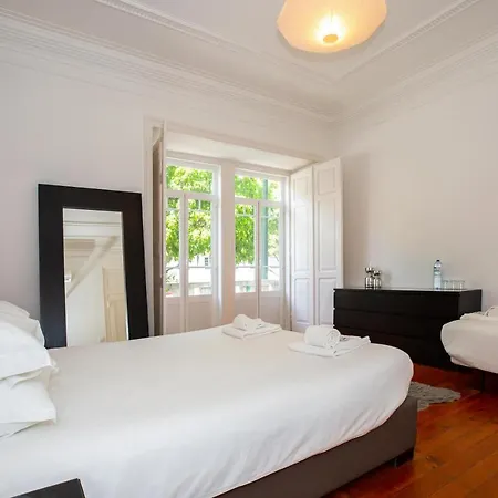 Park Deluxe 6 - Free Parking Apartment Lisbon